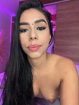 rossie_blooms - Rossie_Blooms's free webcam - UK Sex Cams