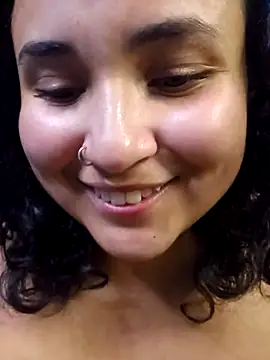 IncognitoLive1 webcam