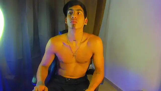 Milo_LatinBoy webcam