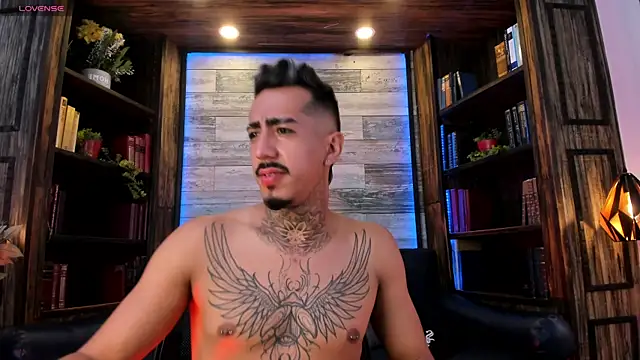 Donovan_Desmond webcam