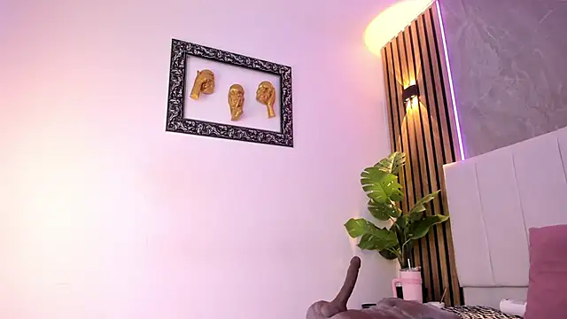 carlotta_de_velour - Carlotta_de_velour's free webcam - UK Sex Cams