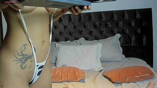 iris_blair1 - Iris_blair1's free webcam - UK Sex Cams