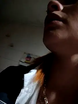 cataleya_16 (F young) - Off Shirt in bar