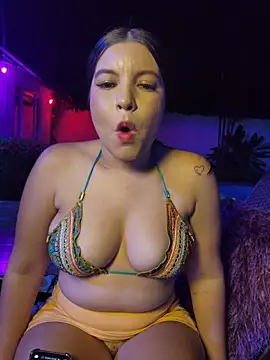 Pretty_Julieta webcam