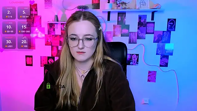 luna_berryy - Luna_berryy's free webcam - UK Sex Cams