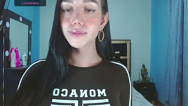 karla_zambrano's room