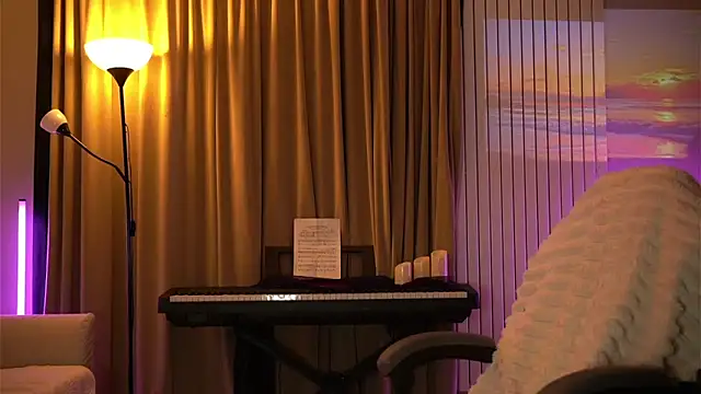 your_nicolett - Your_Nicolett's free webcam - UK Sex Cams