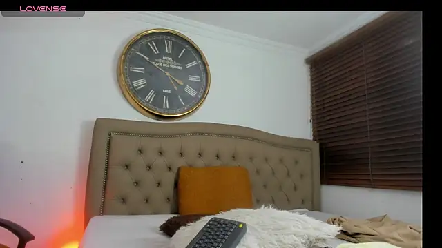 Adara_Ferrara webcam