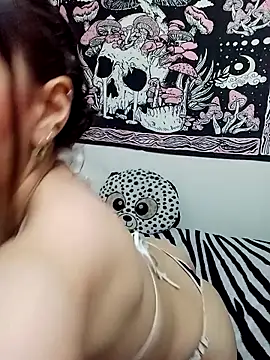 lia_whitexxx - Lia_whitexxx's free webcam - UK Sex Cams