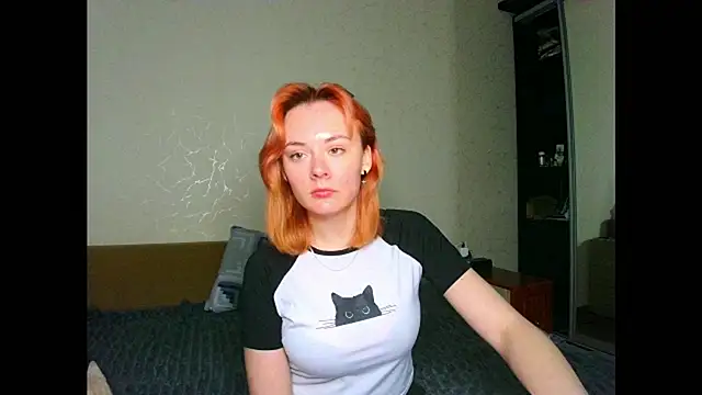 Little_fox404 webcam