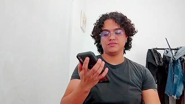 Diane_blossom webcam