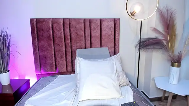 Zamira_Taylor webcam