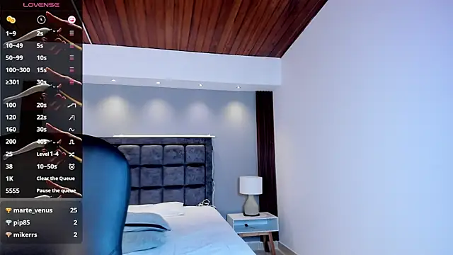 Alicee_Broownn webcam