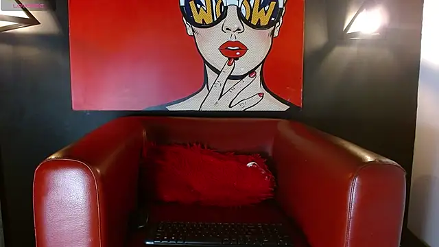 Princess_Mia1126 webcam