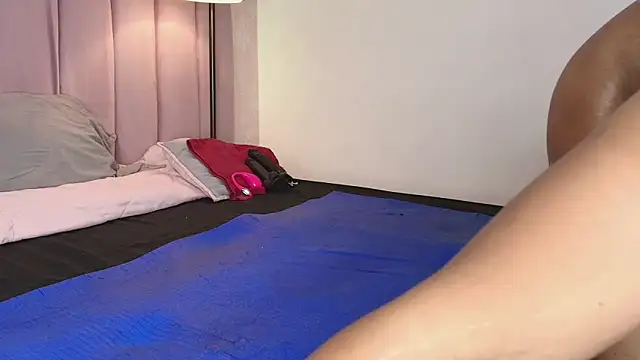 HallyBans live sex cam