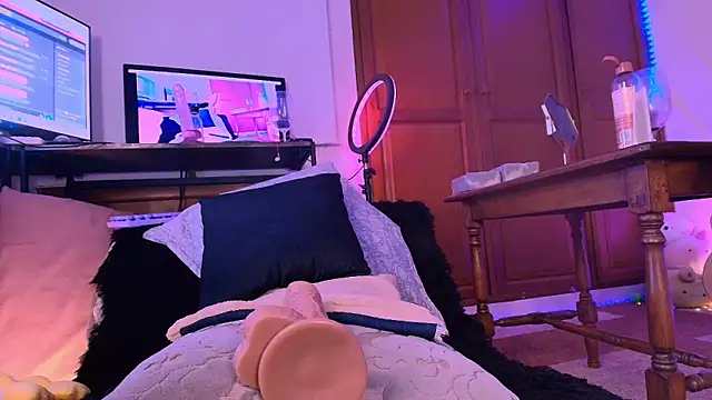 Giantonelawow webcam