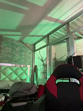 AlphaMasterXxx webcam