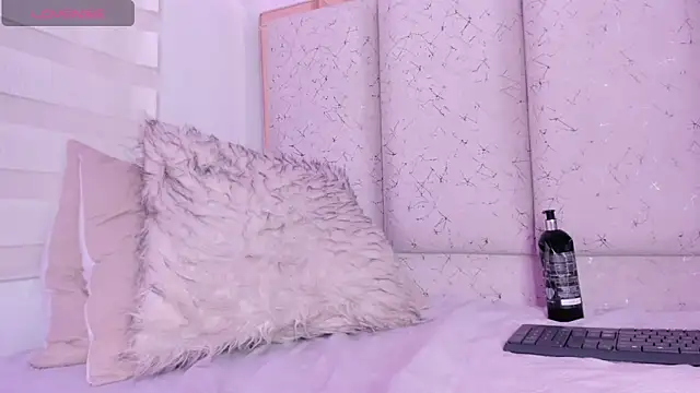 violeta_olsen webcam