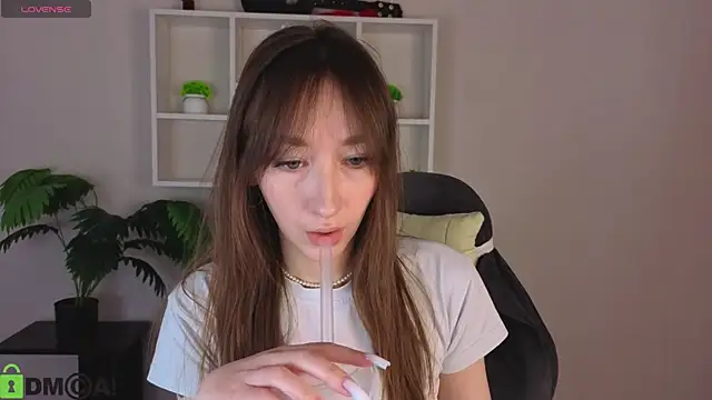 Miche1le_Allenne webcam