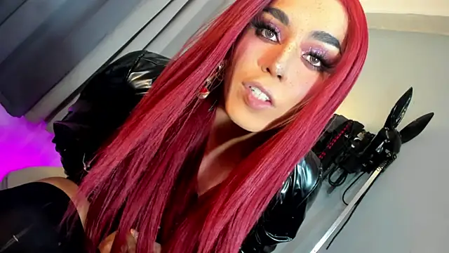 DominaAurumXXX webcam