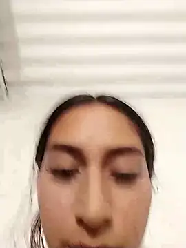 Sexy_sara_outdoorss webcam