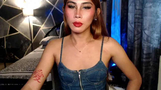 demeterfoxx - Demeterfoxx's free webcam - UK Sex Cams