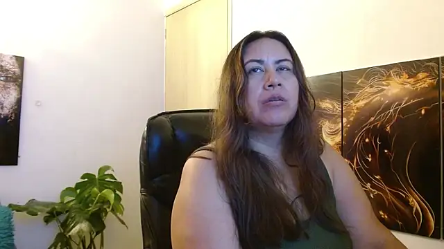 amalia_brunette webcam