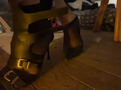 alexheels_boots webcam