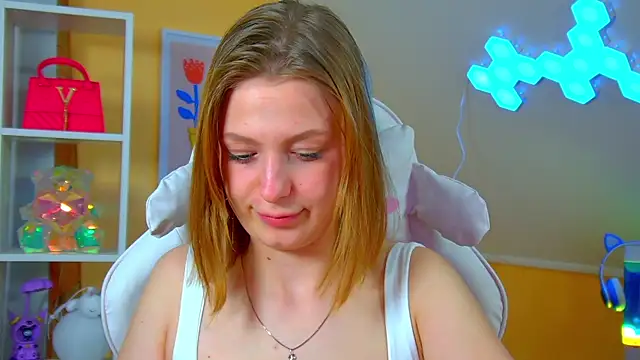 BeatriceBinoche webcam