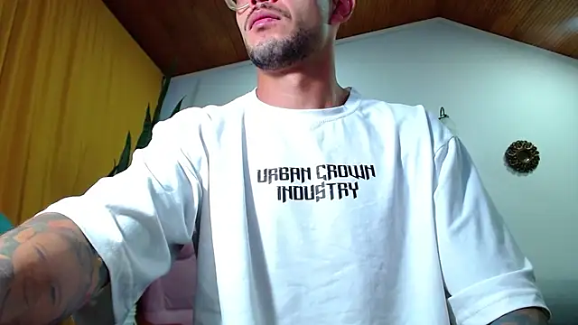 sebastian_horny webcam