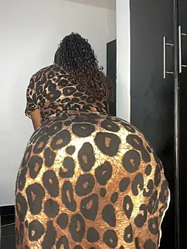 prettiepearl live sex cam