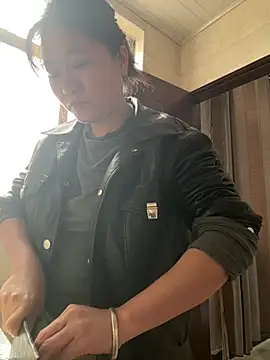 daaqnn (F milf) - 小粉塞屁眼。