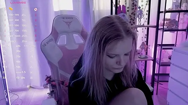 MicheleHonas Stripchat cam model