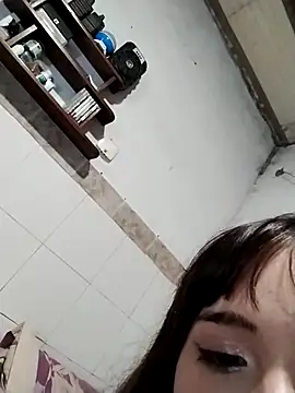 dieciochoyundia from StripChat is Freechat