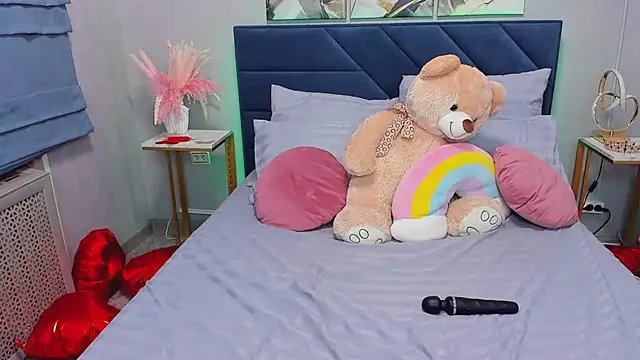 Curvy_Dynamite_ webcam