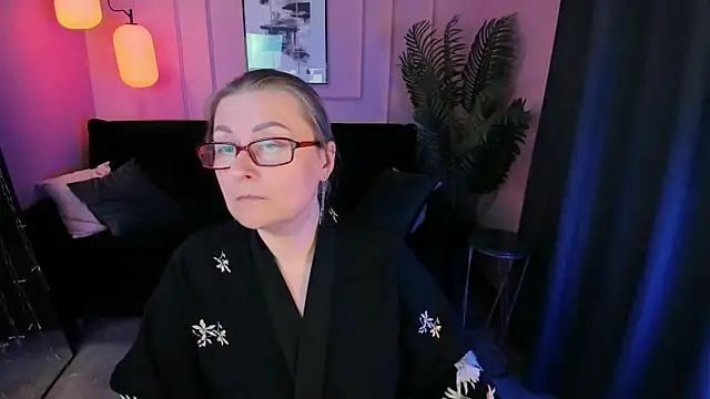 Alexandra_Kind webcam