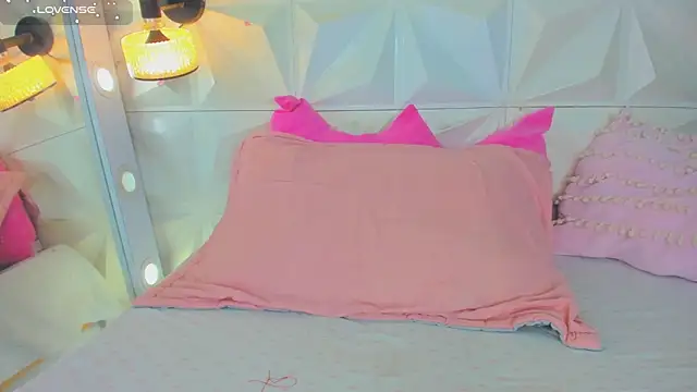 cute_latinaxxx webcam