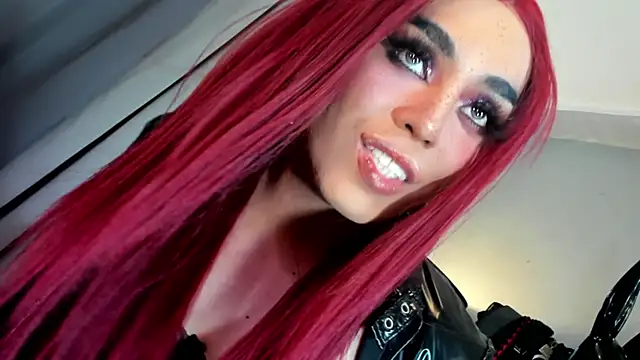 DominaAurumXXX webcam