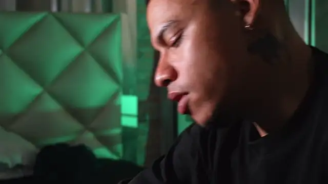 AlphaMasterXxx webcam