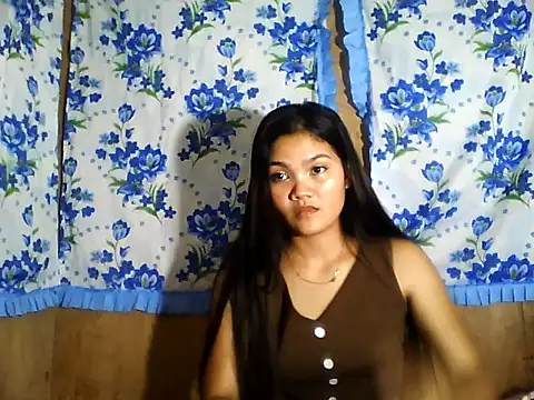 PinaySkinnyJust18 webcam