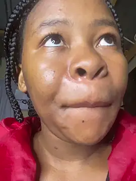 miyaxo2 - MiyaXo2's free webcam - UK Sex Cams