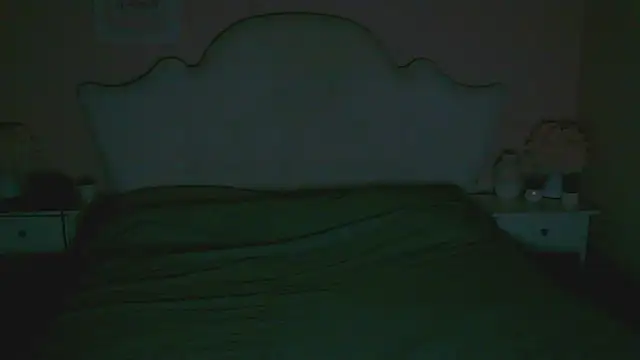 NyaraBuenoBabestationx webcam