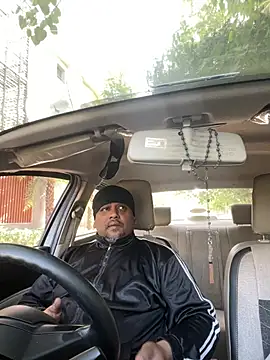 dick_6inches_delhi - Dick_6inches_Delhi's free webcam - UK Sex Cams