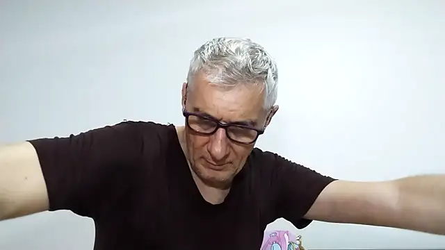 BIGUNCUTHARDCOCK webcam