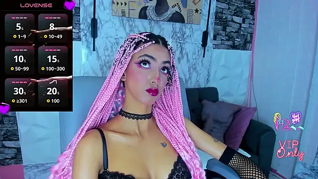 Queen_Cuarxxo webcam