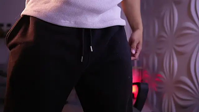 daviesbrown - DaviesBrown's free webcam - UK Sex Cams