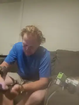 yourMasterisBored webcam