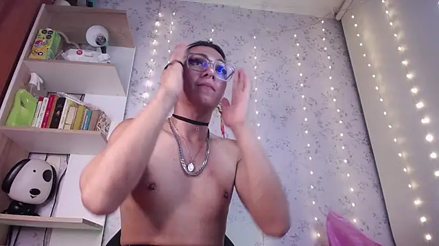 _Alexaavandercloude webcam