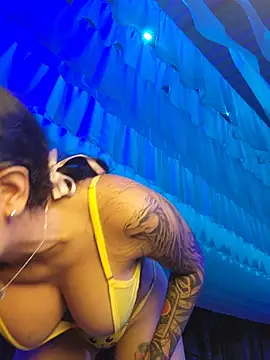 roma_xxx (F young) - Fuck dildo 🍆 Misionary style OPEN LEGS