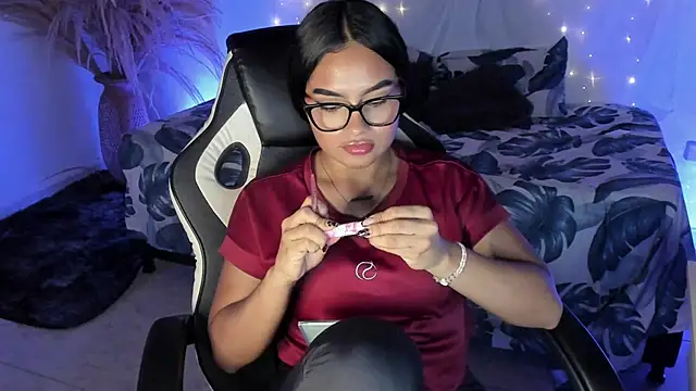 riana_kean - Riana_Kean's free webcam - UK Sex Cams